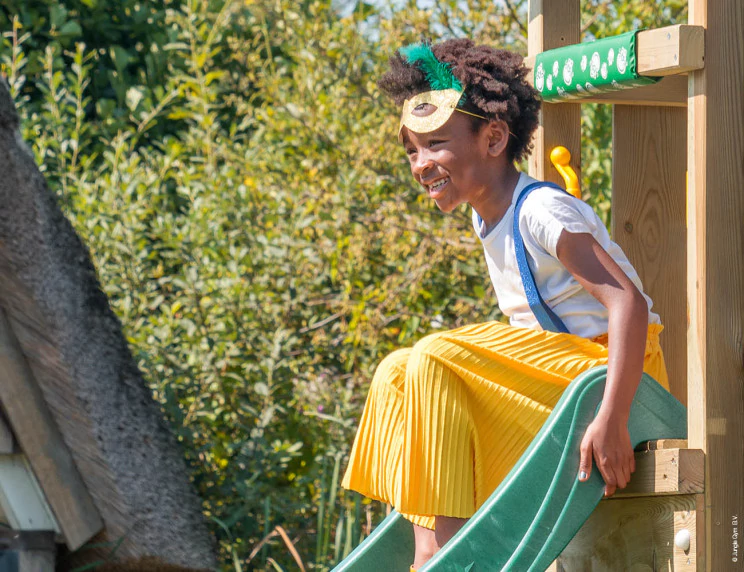 Jungle Nomad | Aire de jeux en bois avec balançoire double Jungle Nomad | Aire de jeux en bois avec balançoire double